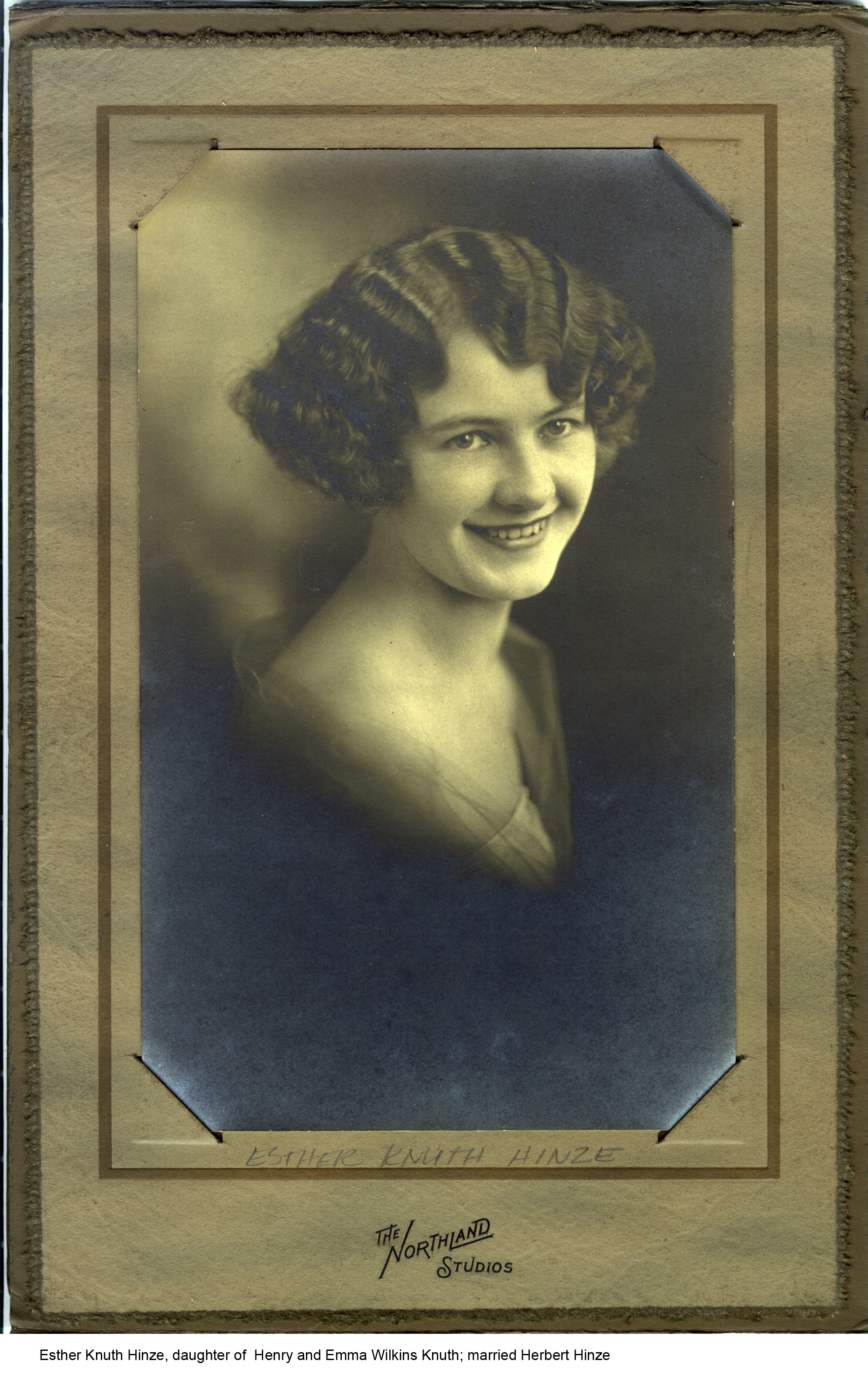 Photo of Esther Louise Knuth